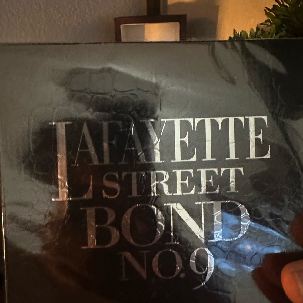 Bond No. 9 New York Black Candle Holder